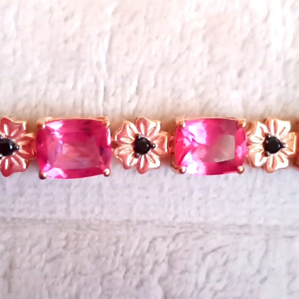 MYSTIC PINK TOPAZ AND BLACK ONYX FLORAL BRACELET - Picture 3 of 8